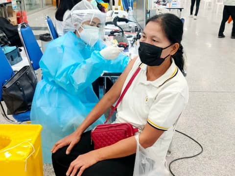 จิตอาสา ศูนย์ฉีดวัคซีนกลางบางซื่อ 25 สิงหาคม 2564