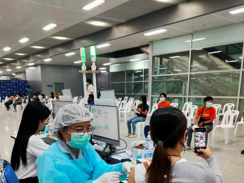 จิตอาสา ศูนย์ฉีดวัคซีนกลางบางซื่อ 25 สิงหาคม 2564