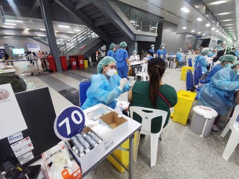 จิตอาสา ศูนย์ฉีดวัคซีนกลางบางซื่อ 24 สิงหาคม 2564