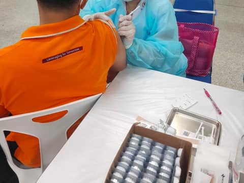 จิตอาสา ศูนย์ฉีดวัคซีนกลางบางซื่อ 28 มิถุนายน 2564