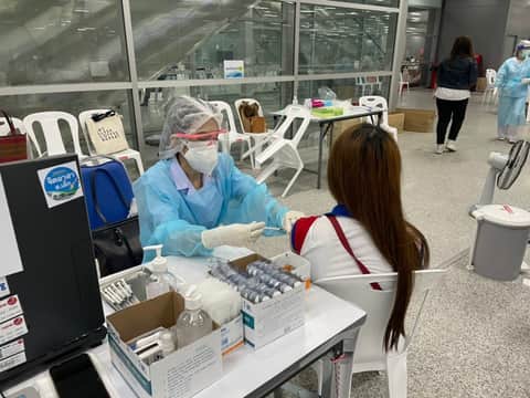 จิตอาสา ศูนย์ฉีดวัคซีนกลางบางซื่อ 25 มิถุนายน 2564