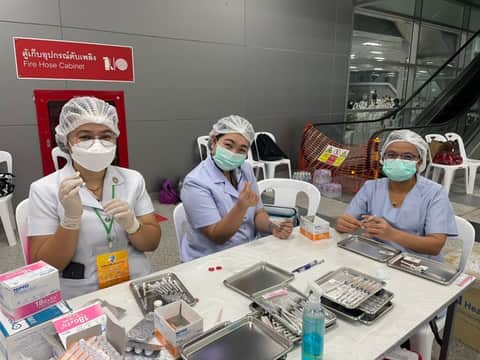 จิตอาสา ศูนย์ฉีดวัคซีนกลางบางซื่อ 25 มิถุนายน 2564