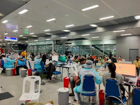 จิตอาสา ศูนย์ฉีดวัคซีนกลางบางซื่อ 25 มิถุนายน 2564
