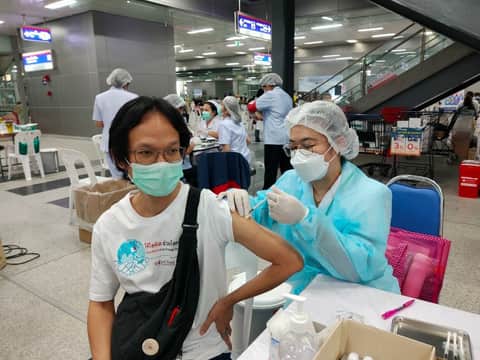 จิตอาสา ศูนย์ฉีดวัคซีนกลางบางซื่อ 18 มิถุนายน 2564