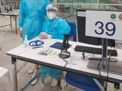 จิตอาสา ศูนย์ฉีดวัคซีนกลางบางซื่อ 11 มิถุนายน 2564