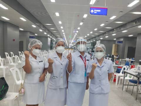 จิตอาสา ศูนย์ฉีดวัคซีนกลางบางซื่อ 11 มิถุนายน 2564