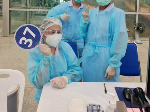 จิตอาสา ศูนย์ฉีดวัคซีนกลางบางซื่อ 10 มิถุนายน 2564